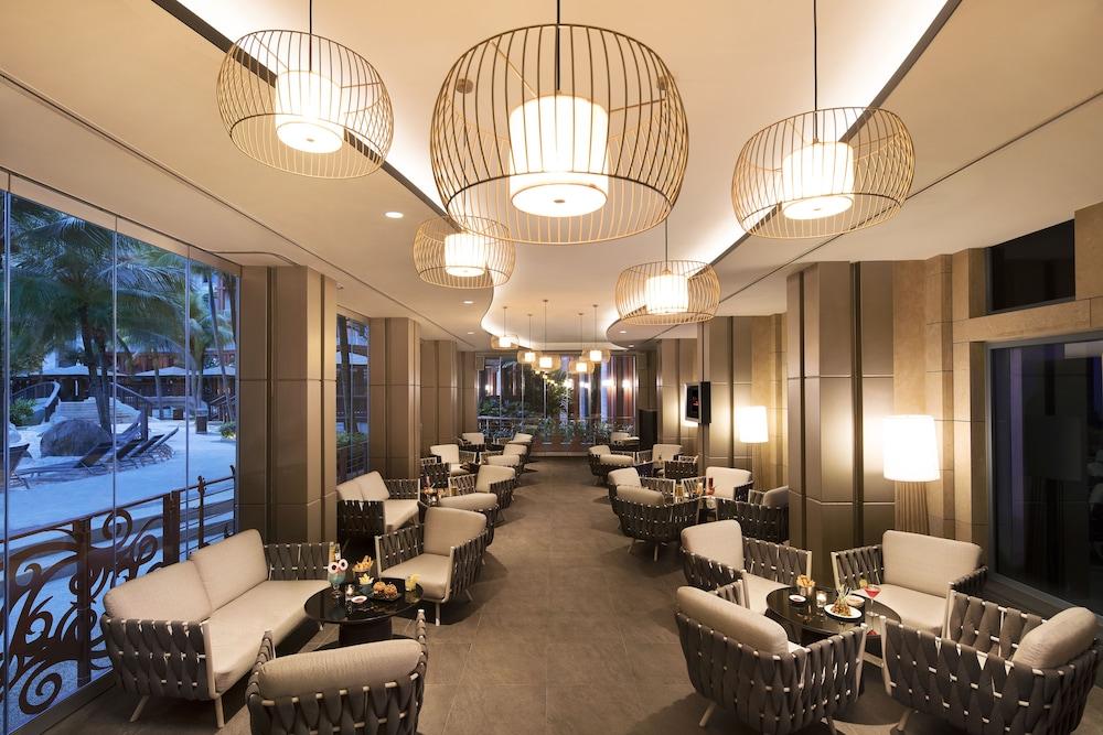 סינגפור Resorts World Sentosa - Hotel מראה חיצוני תמונה The interior of the lounge